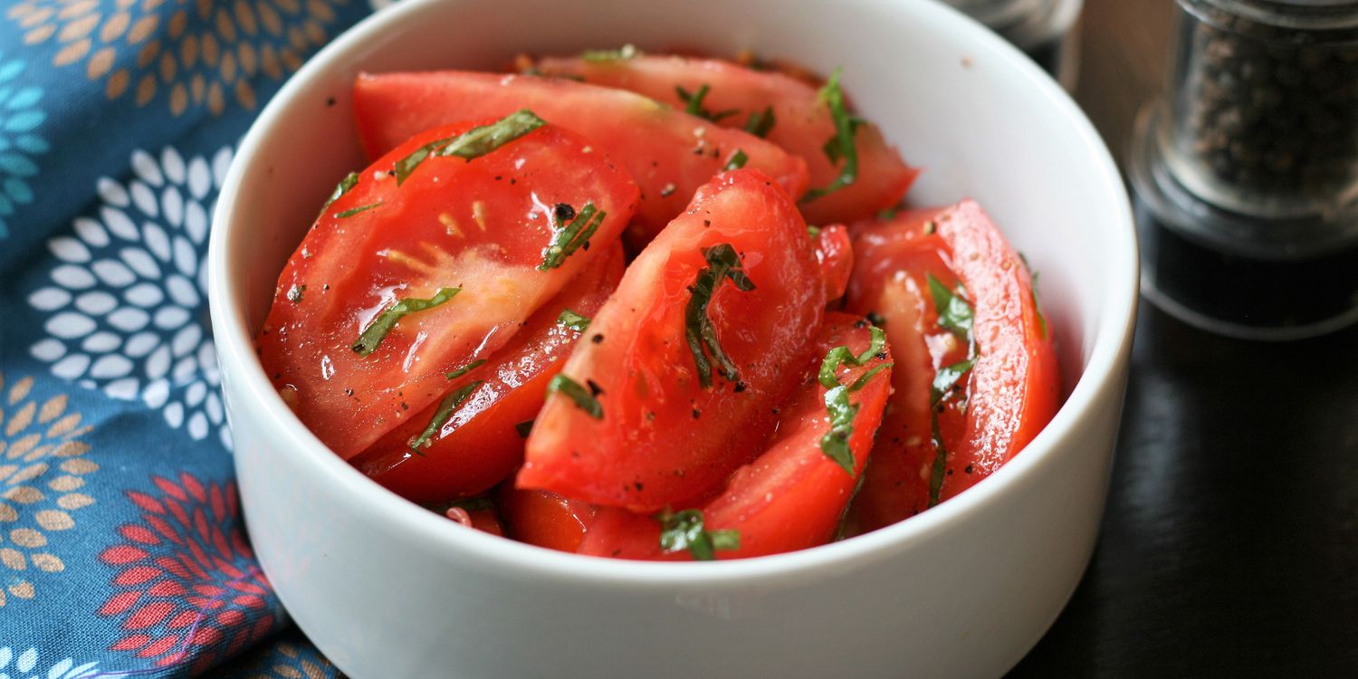 10-Minute Tomato Basil Salad Recipe 1 10-Minute Tomato Basil Salad Recipe