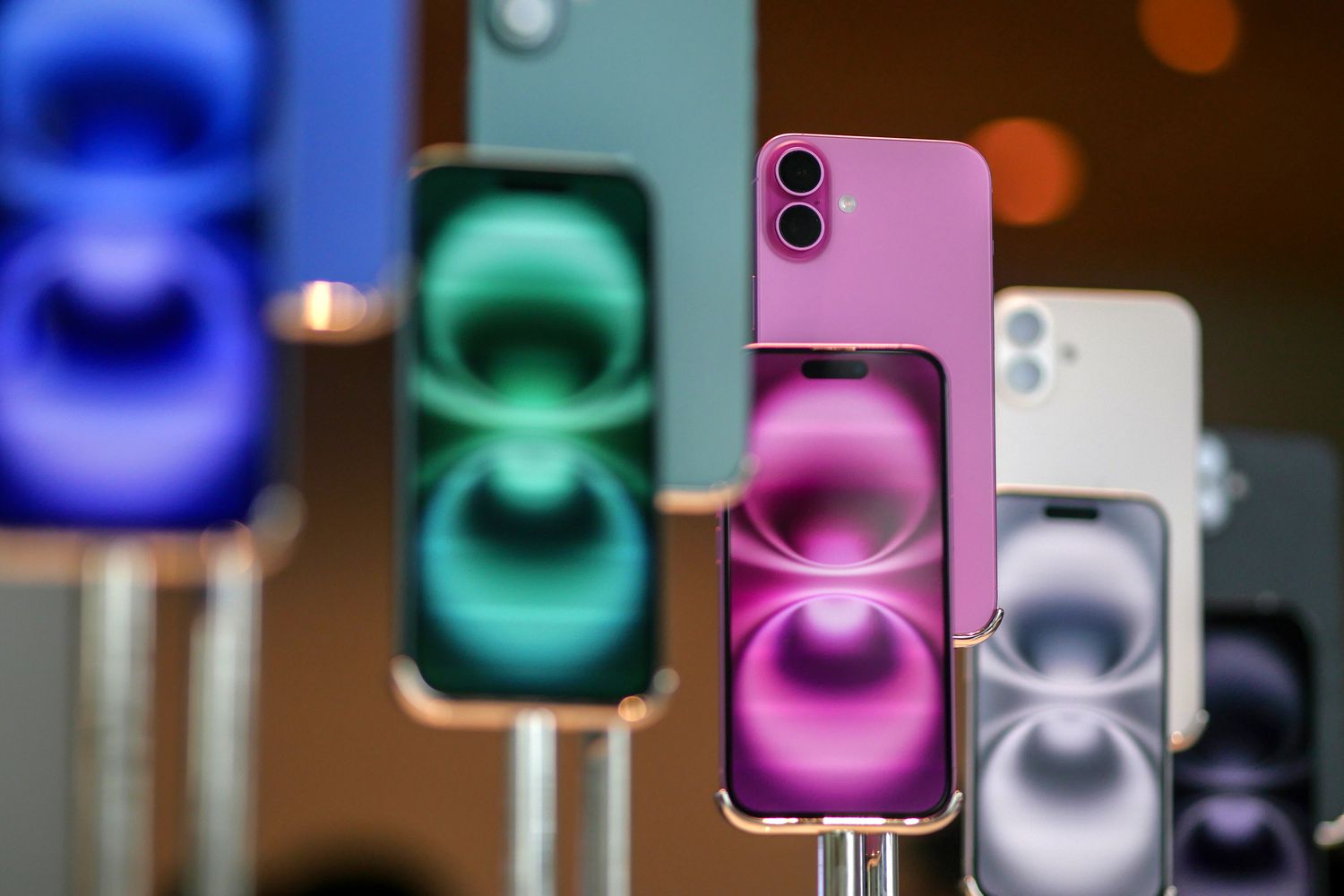 What Wall Street Analysts Think of Apple's Stock Ahead of Earnings Thursday 1 What Wall Street Analysts Think of Apple's Stock Ahead of Earnings Thursday