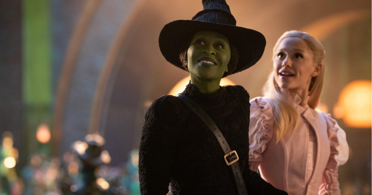 Wicked Director Wanted to Cast 'No-Namers' as Elphaba, Glinda 1 Wicked Director Wanted to Cast 'No-Namers' as Elphaba, Glinda