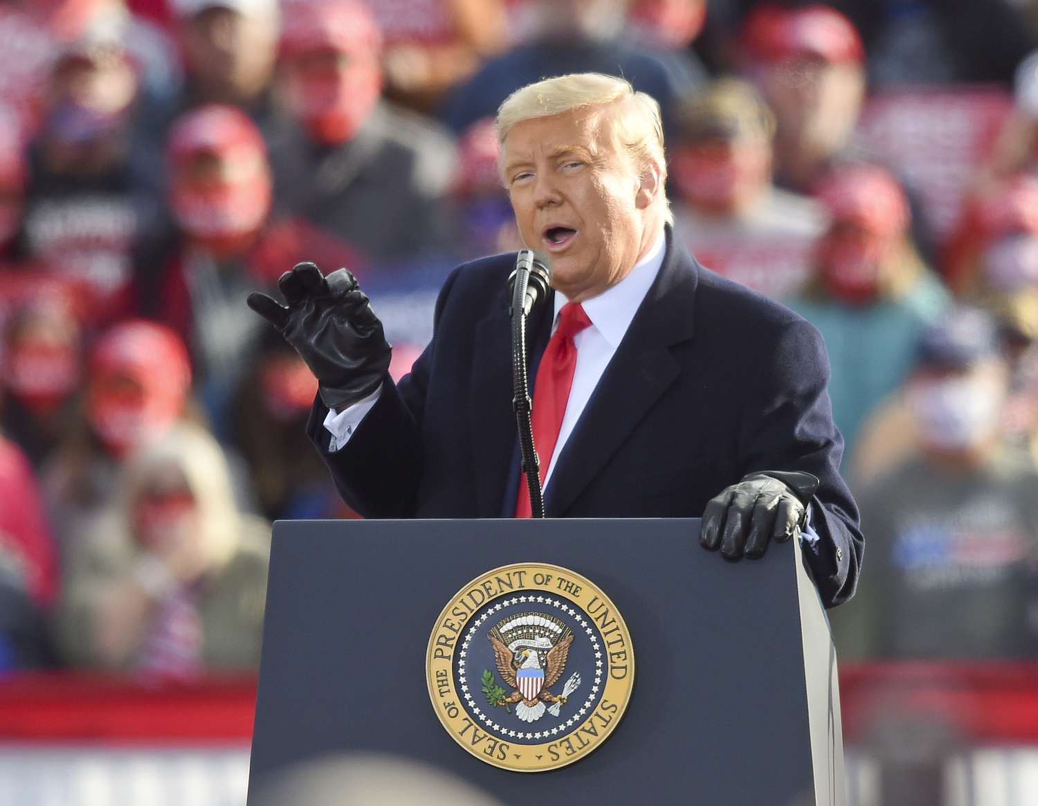 The Economic Impact of Donald Trump’s Presidency 1 The Economic Impact of Donald Trump’s Presidency
