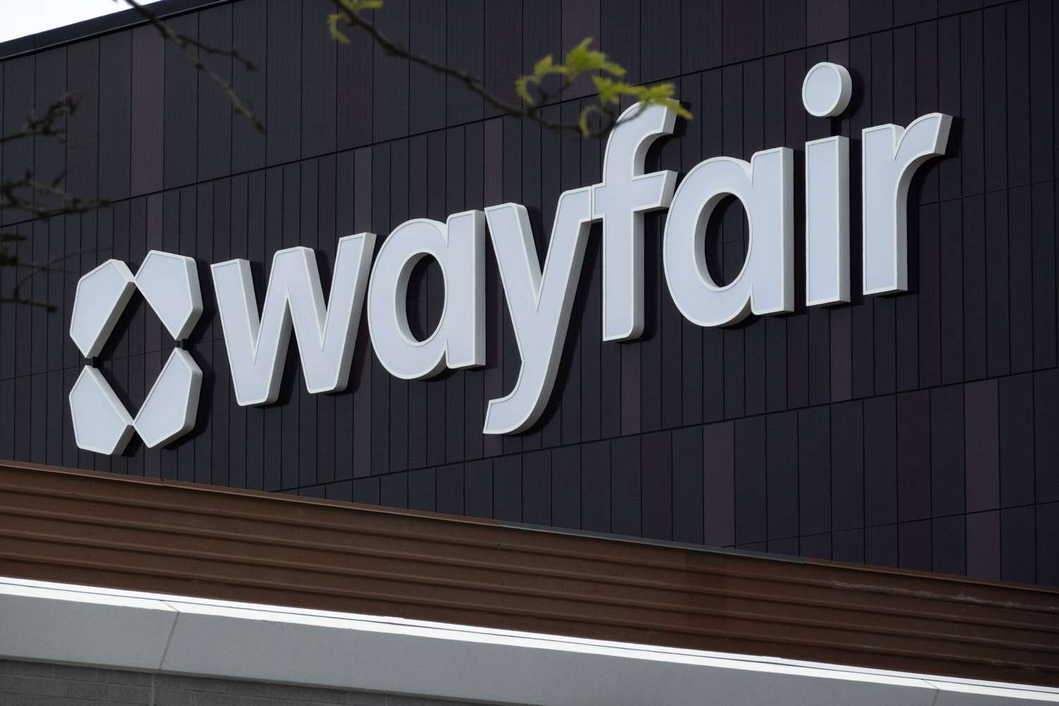 Wayfair Stock Declines as Online Home Furnisher Loses Customers 1 Wayfair Stock Declines as Online Home Furnisher Loses Customers