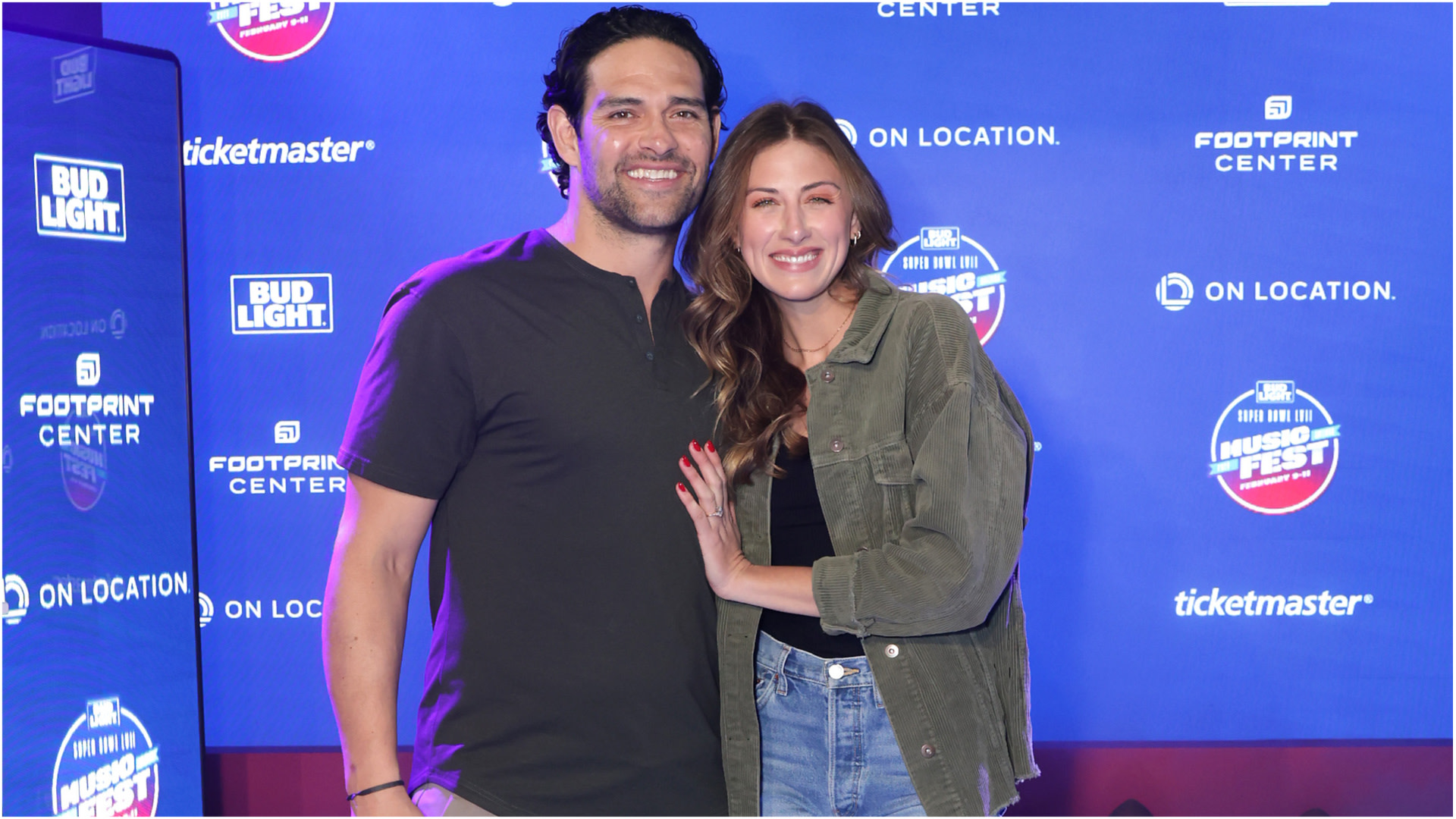 Mark Sanchez Has 2 Kids With Wife Perry, Twin Daughters B... 1 Mark Sanchez wife